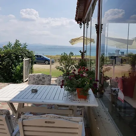 Flora Hotel Burhanli